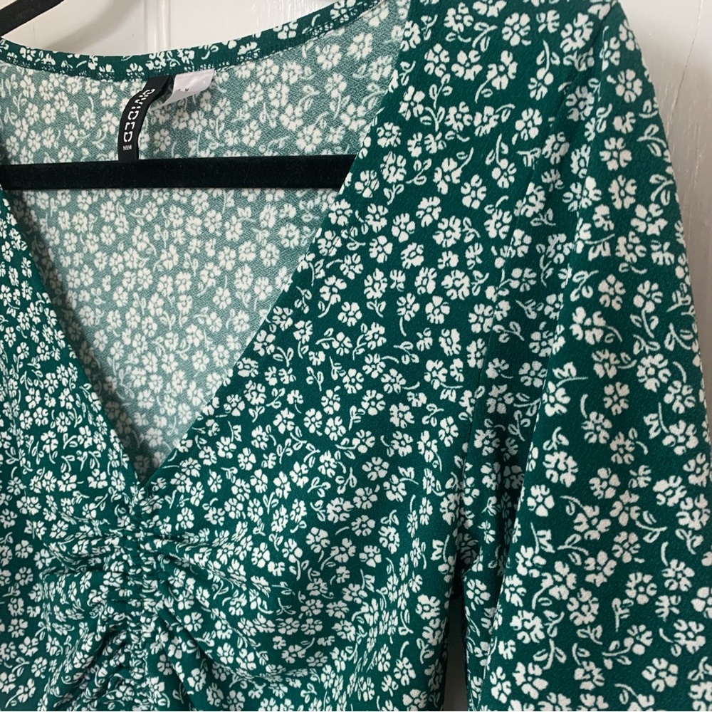 H&M Dark Green Floral Drawstring Top - Picture 8 of 15